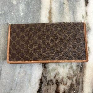 CELINE - Paris Wallet. Brown with leather.
